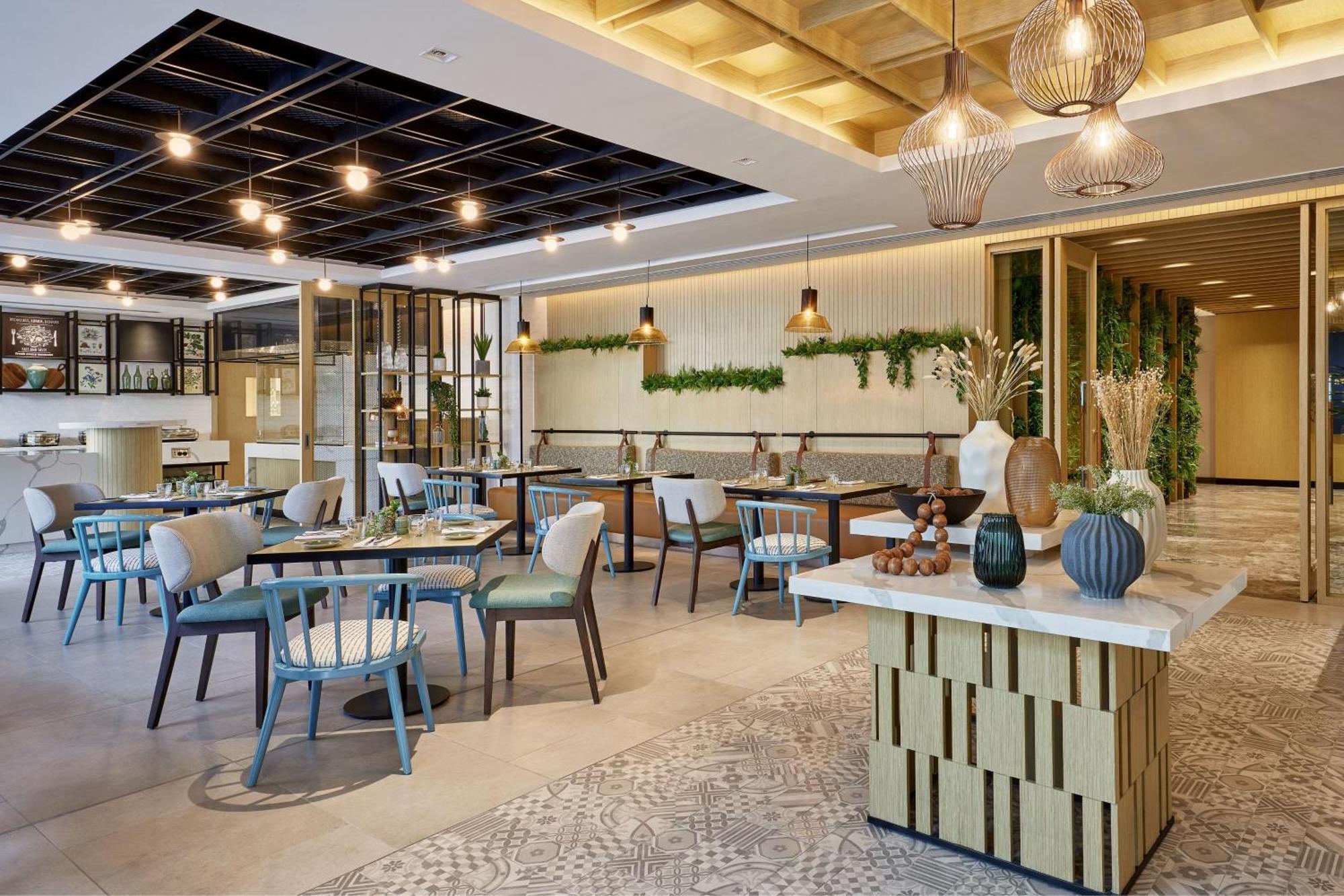 Courtyard By Marriott Jubail Hotel Exterior photo